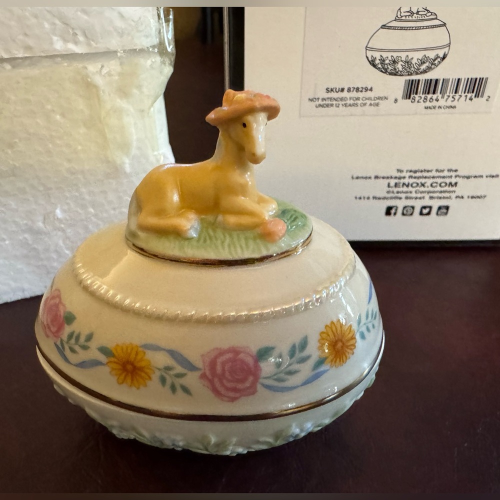 Lenox 2018 Spring Pony Easter Egg with Floral Design